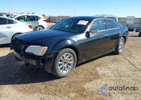 2012 Chrysler 300 Limited z USA, uszkodzony, nr VIN 2C3CCACG1CH249219